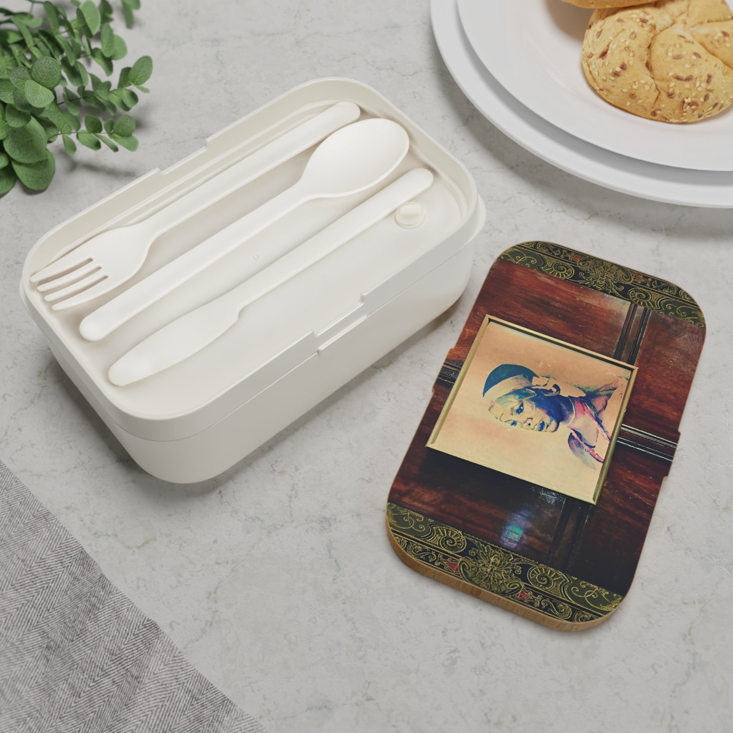 Cultural Art Bento Lunch Box - Stylish Meal Prep Container with Vintage Design